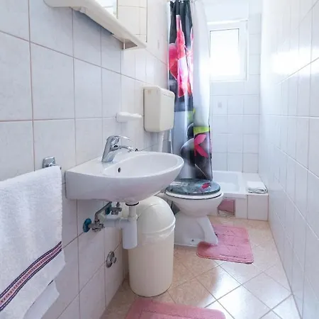 Apartment Rab 17684a Banjol